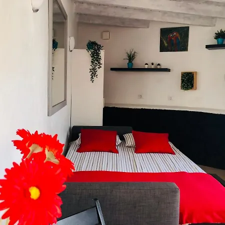 Casa Oliver Апартаменты *